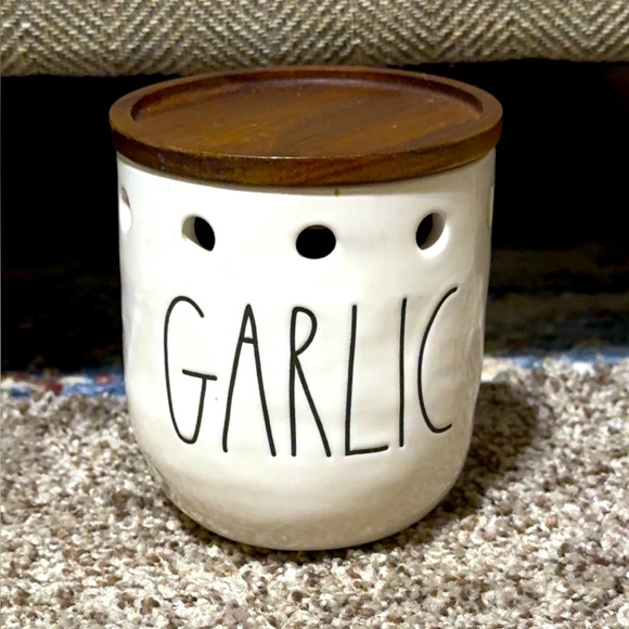 RAE DUNN White ‘Garlic’ Storage Canister Container Tabletop Jar with Wooden Lid - Picture 1 of 2